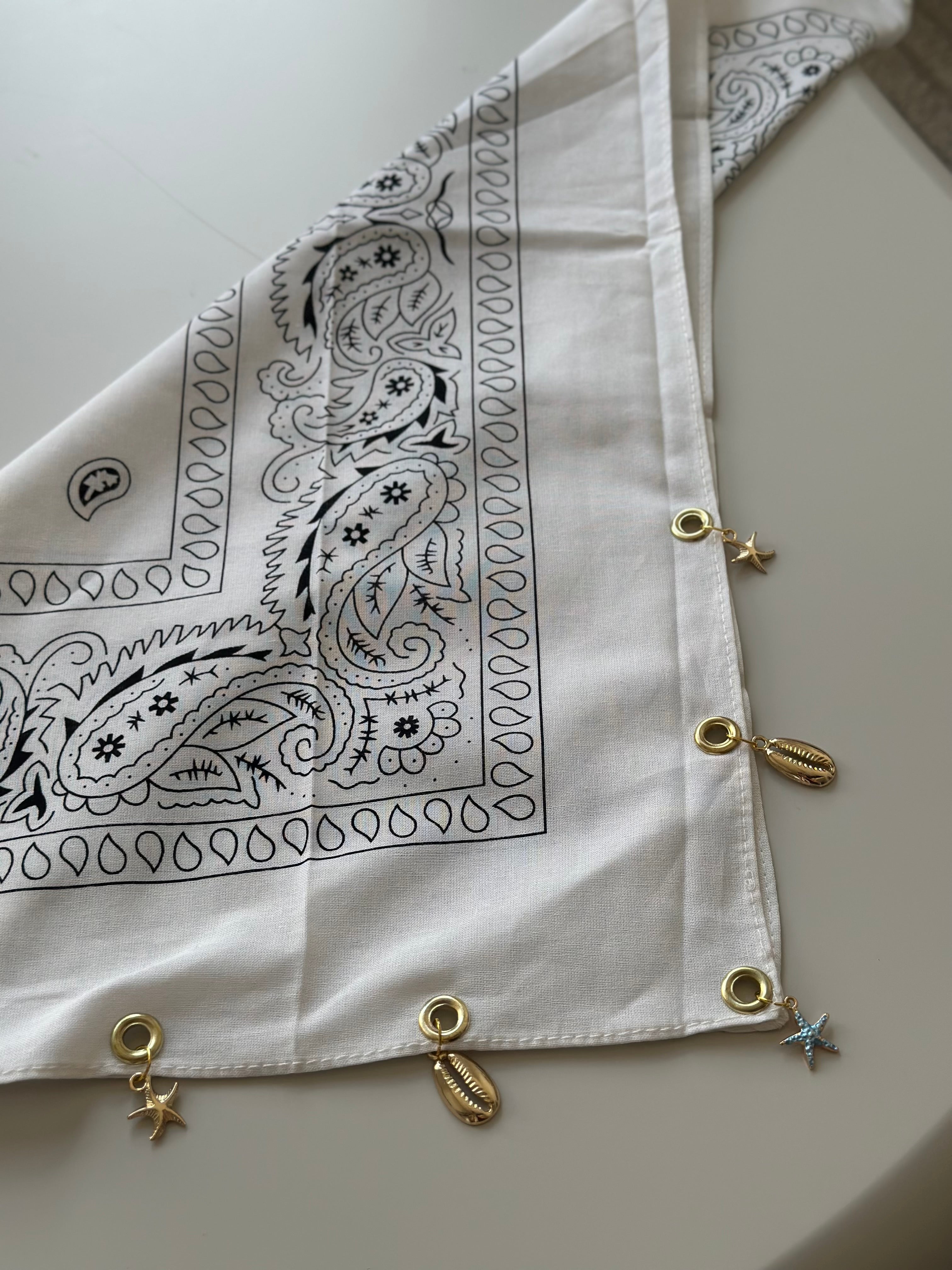 Bandana à Charms
