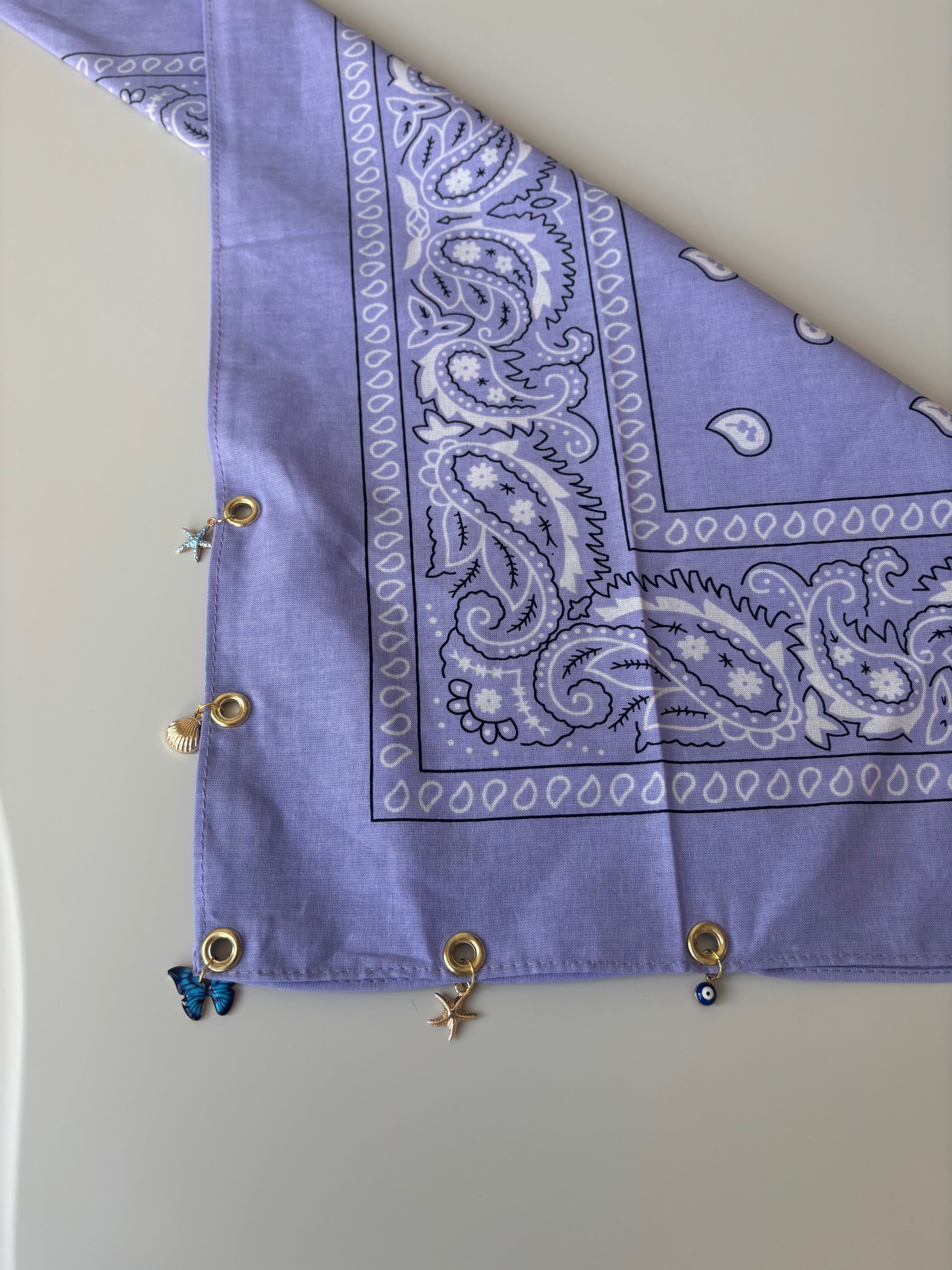 Bandana à Charms