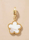 Charm fleur blanche